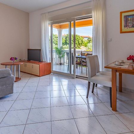 Apartments Rok Pula Luaran gambar