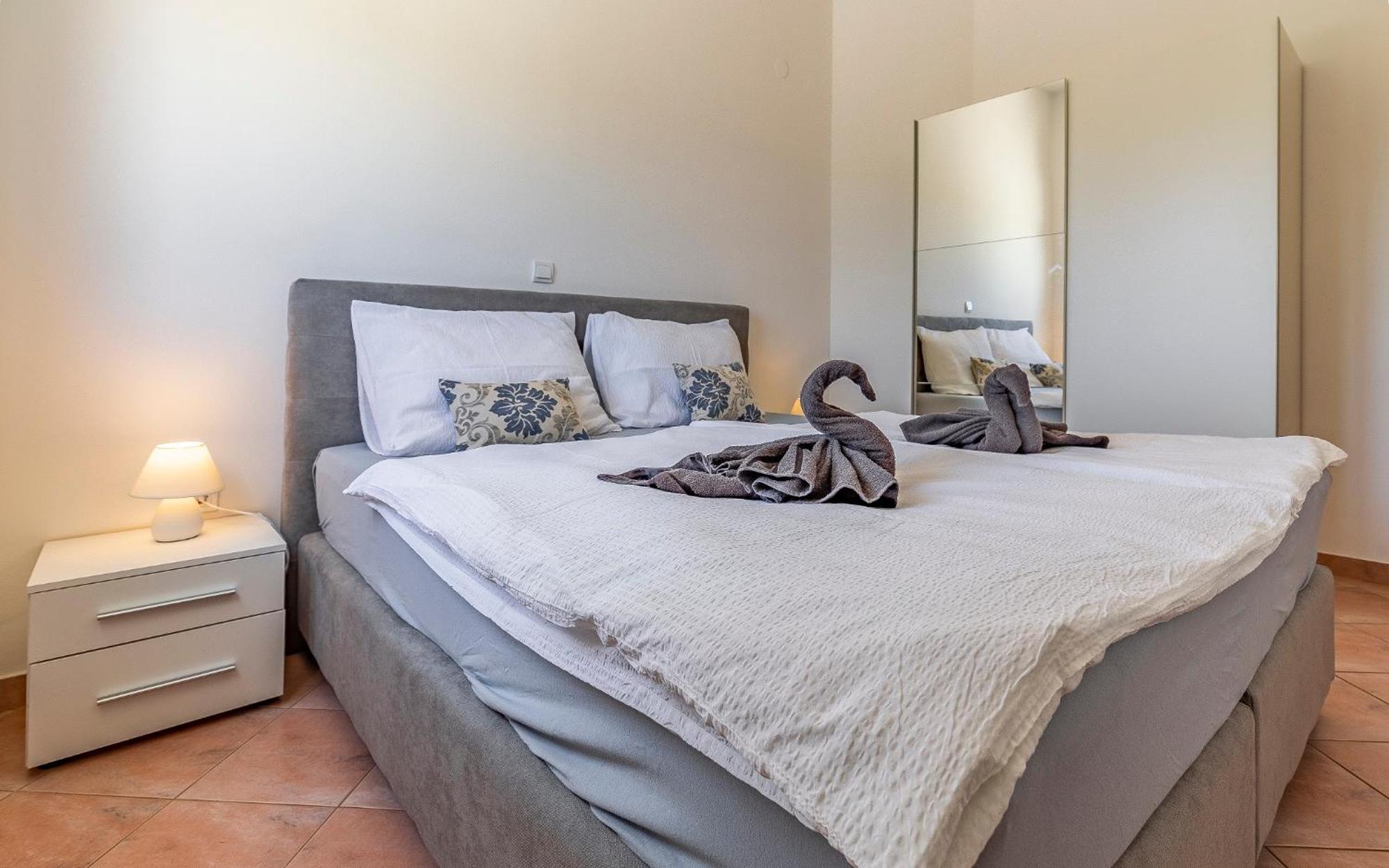 Apartments Rok Pula Luaran gambar