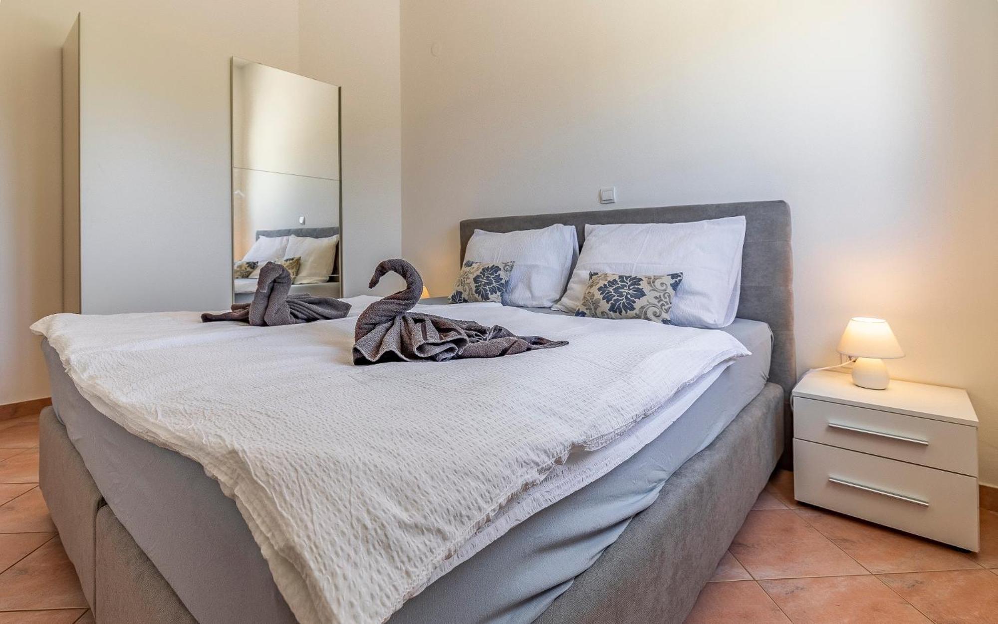 Apartments Rok Pula Luaran gambar